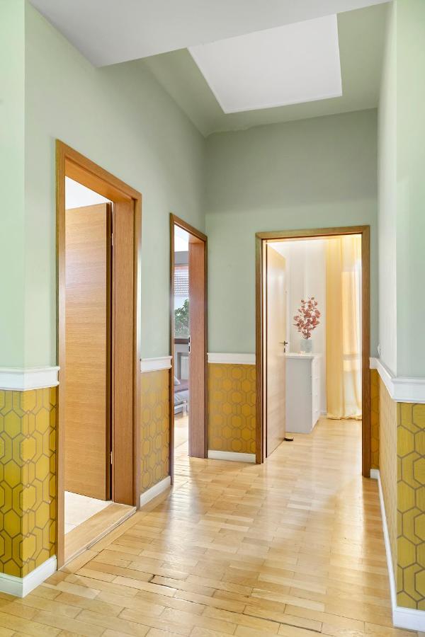 City Heart Retreat Elegant Apartment Bucarest Exterior foto