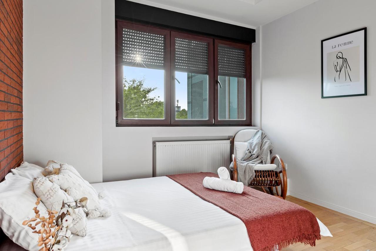 City Heart Retreat Elegant Apartment Bucarest Exterior foto